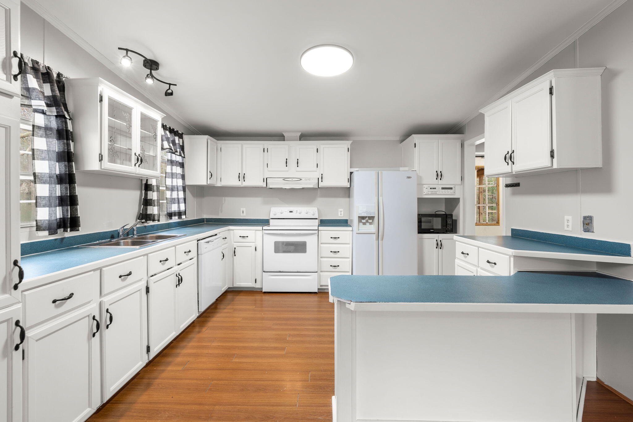 531 Vandross Road Moncks Corner, SC 29461 - Photo 16 of 44 16