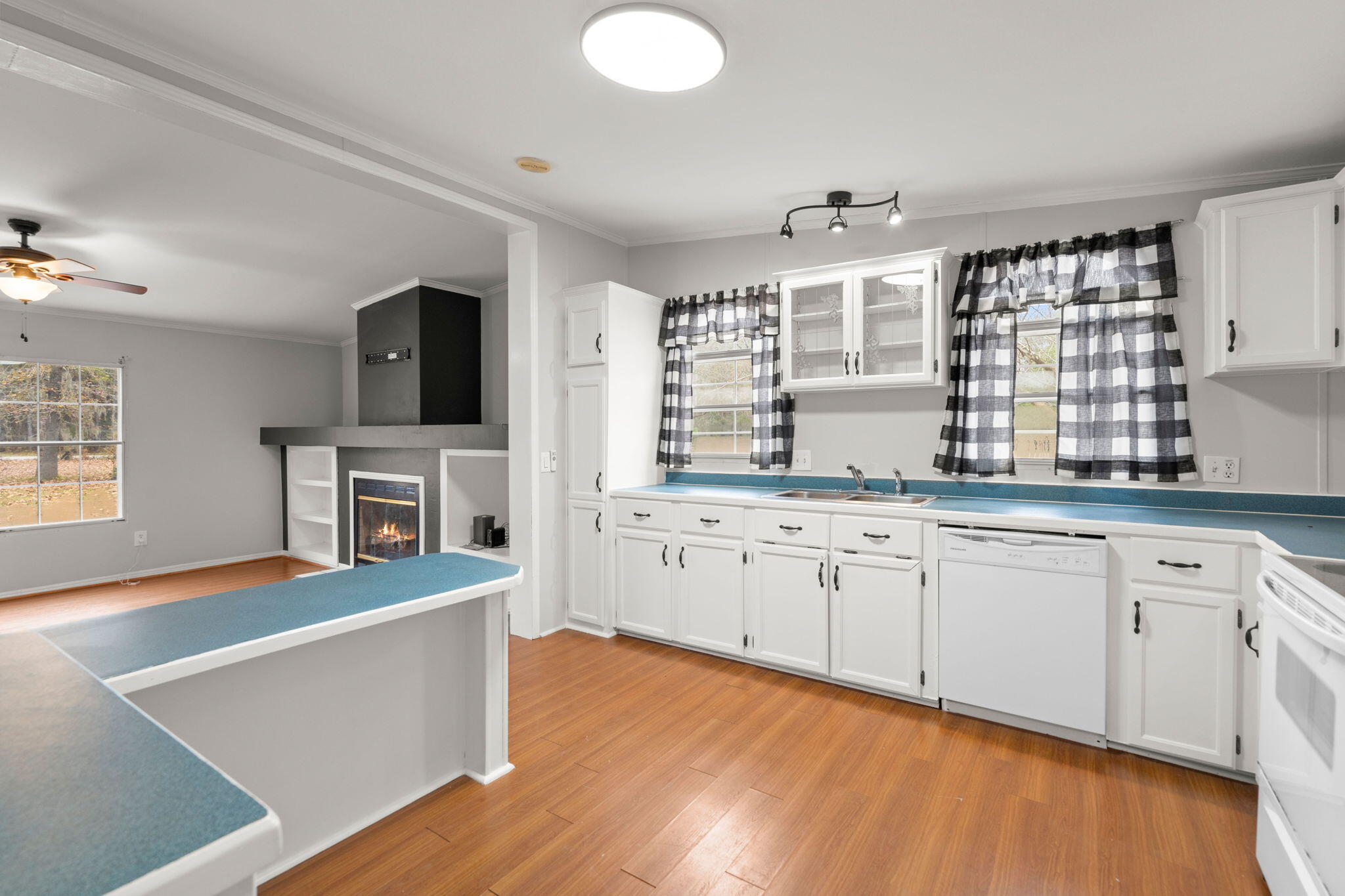 531 Vandross Road Moncks Corner, SC 29461 - Photo 17 of 44 17