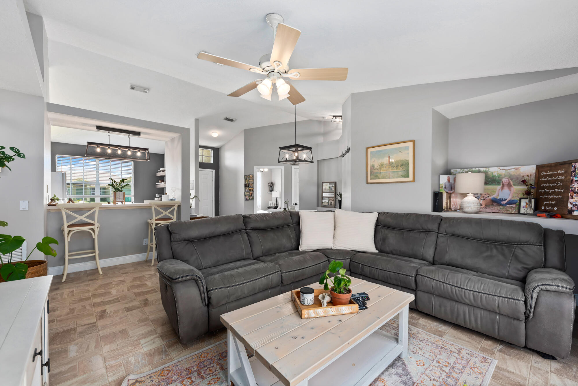 550 Southwest Rabbit Avenue Port St. Lucie, FL 34953 - Photo 6 of 18 Living Room