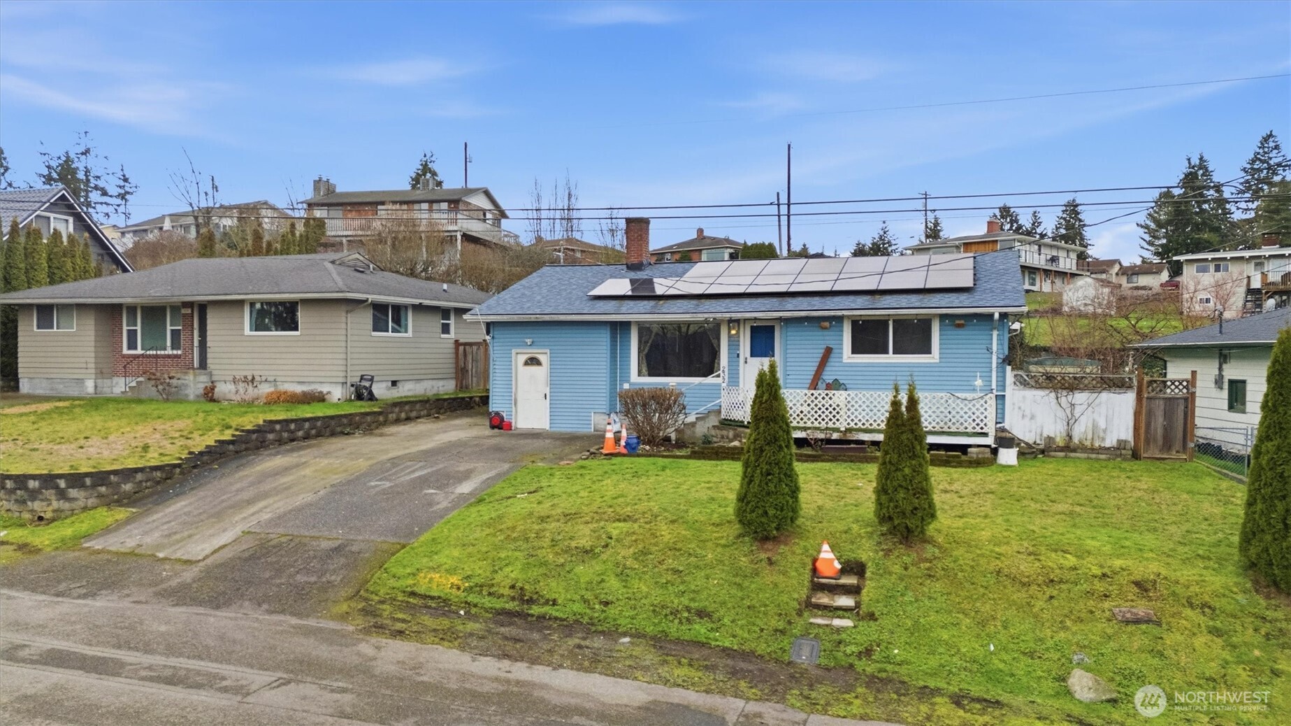 232 Bridgeway Everett, WA 98201 - Photo 1 of 40