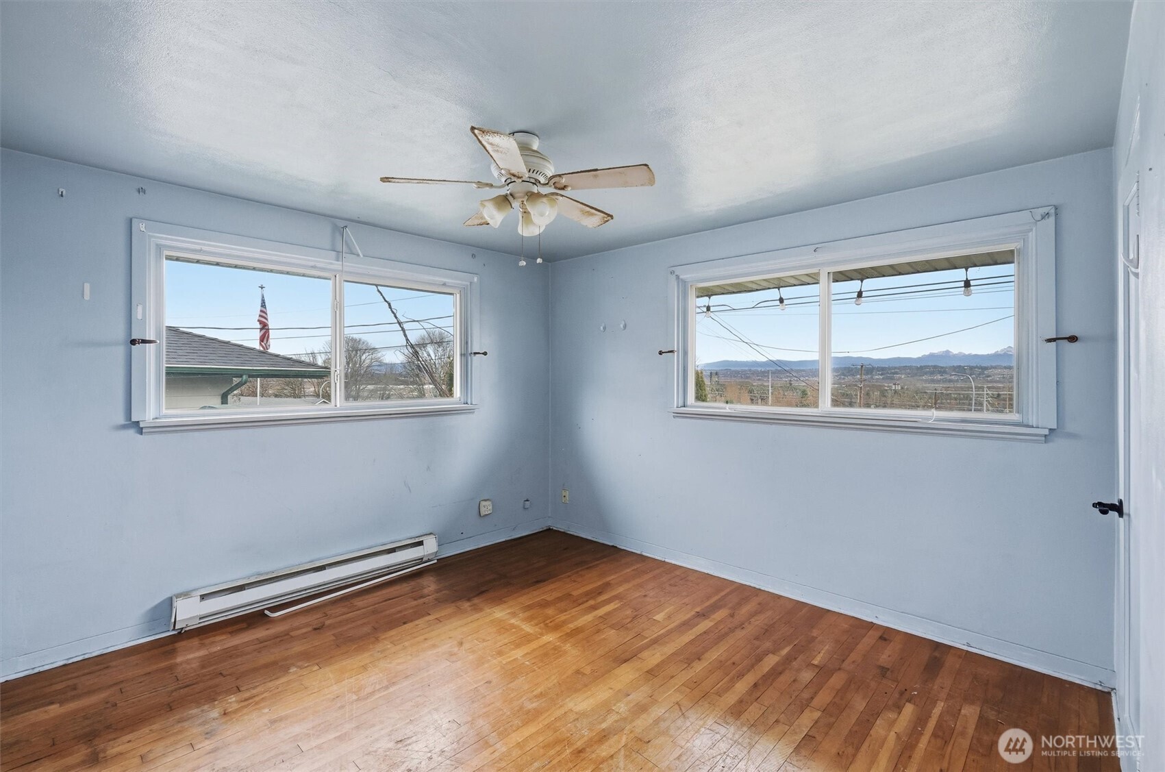 232 Bridgeway Everett, WA 98201 - Photo 12 of 40