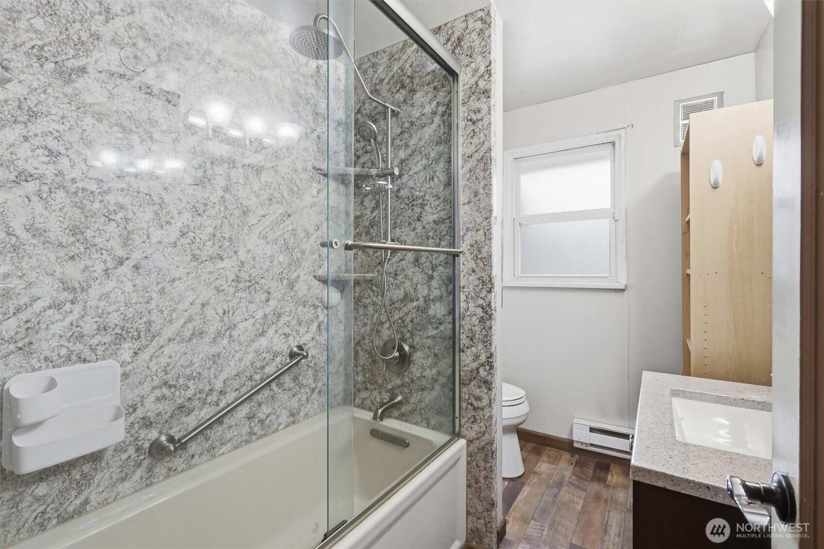 232 Bridgeway Everett, WA 98201 - Photo 15 of 40