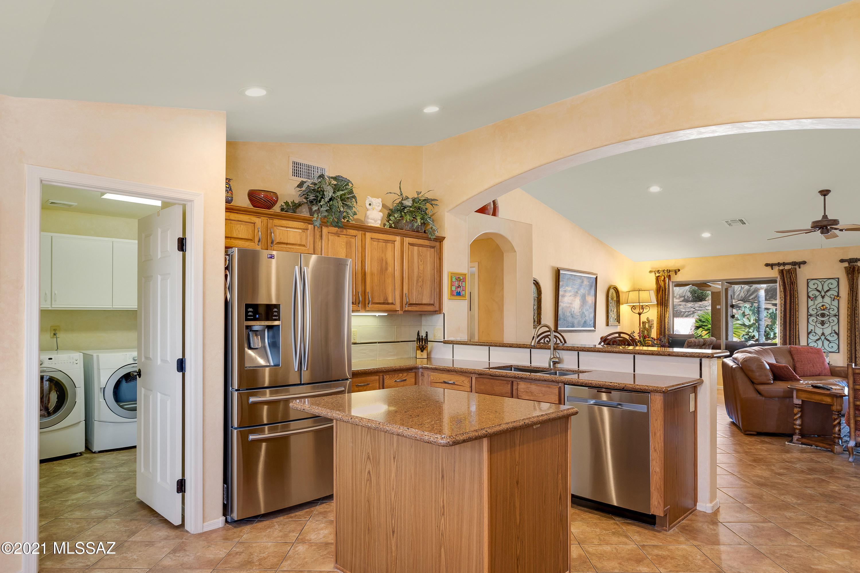 62682 East Flower Ridge Drive Saddlebrooke, AZ 85739 - Photo 11 of 33