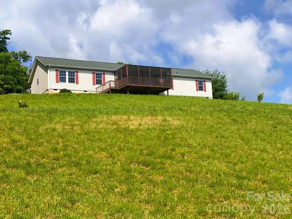 $159,000 | 39 Henry White Lane, Leicester, NC 28748