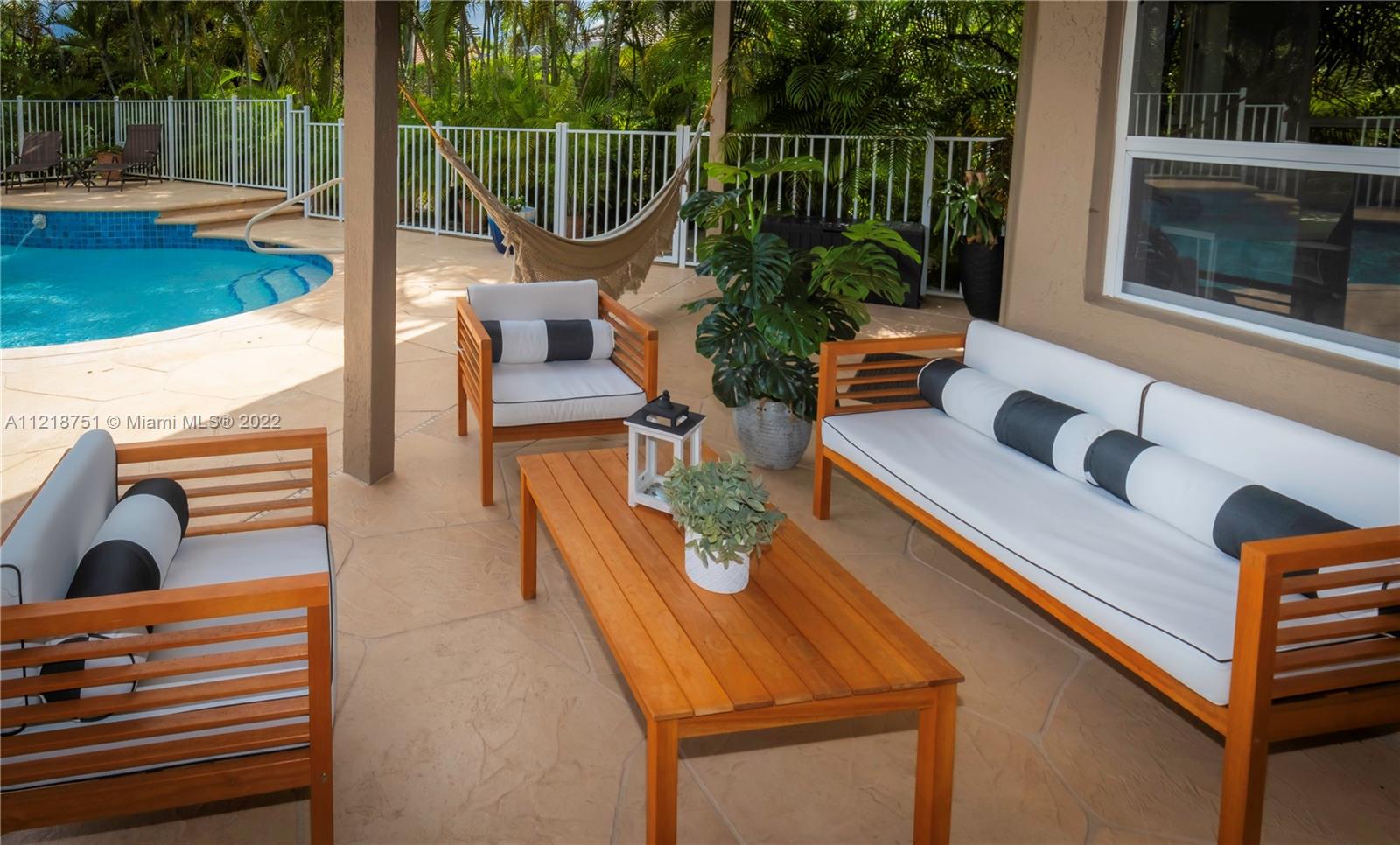21432 Gosier Way Boca Raton, FL 33428 - Photo 20 of 55 a view of a chairs and table in the patio