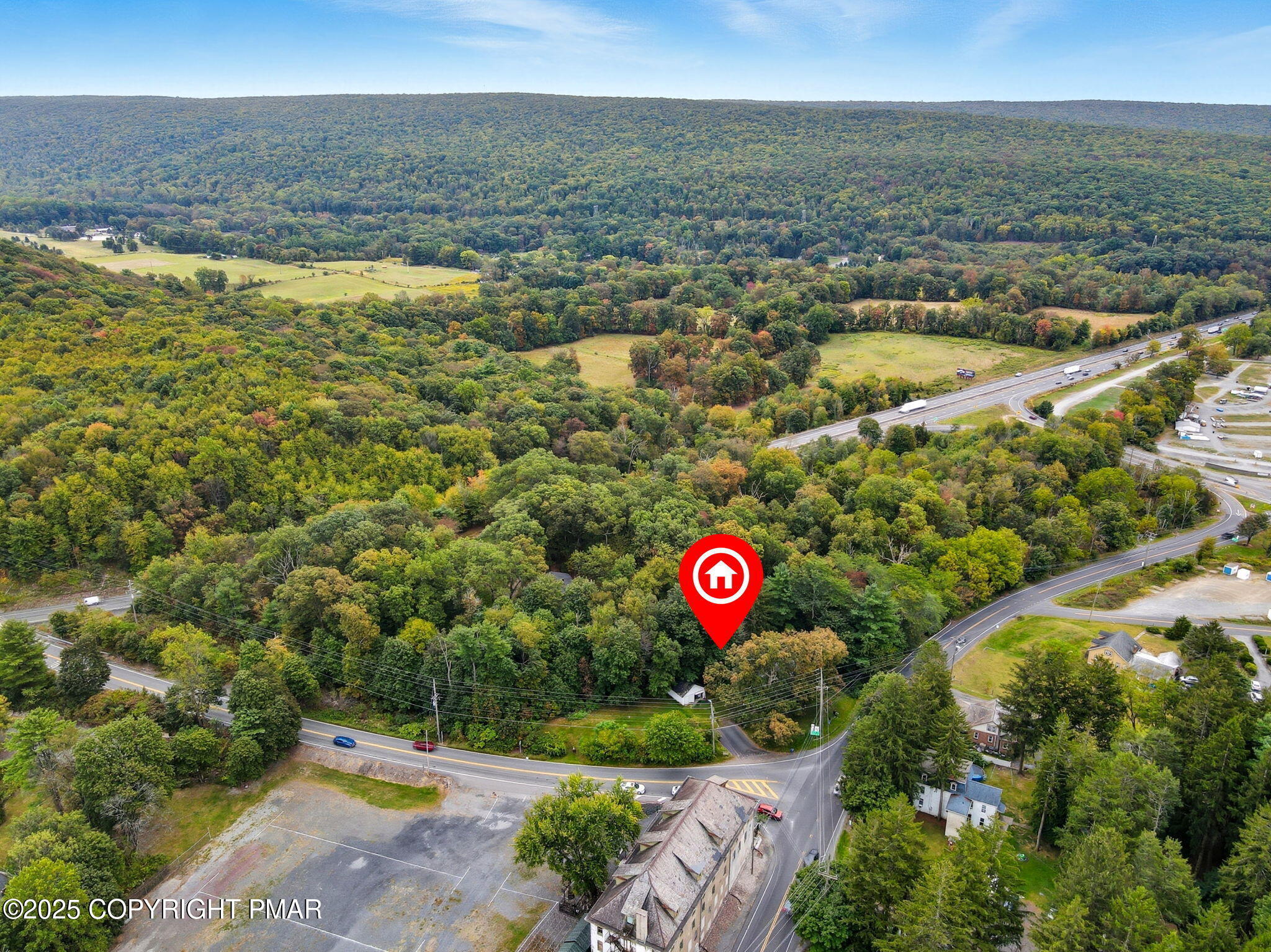 722 Rte 115 Saylorsburg, PA 18353 - Photo 10 of 16 a view of a city