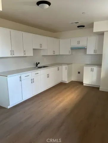 $3,300 | 409 East 99th Street, Los Angeles, CA 90003