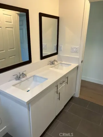 $3,300 | 409 East 99th Street, Los Angeles, CA 90003