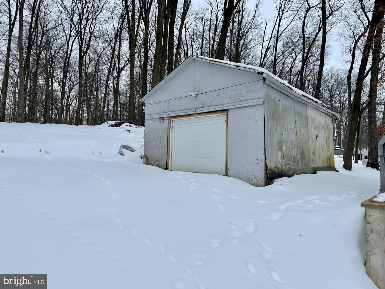 627 Taylor Road Windsor, PA 17366 - Photo 31 of 37 Gallery Image 31