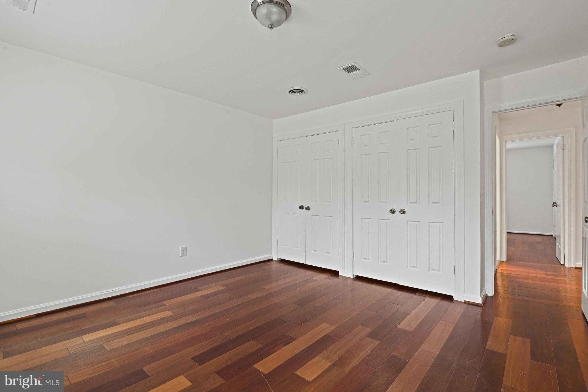 355 Springvale Road Great Falls, VA 22066 - Photo 30 of 44 a view of room with wooden floor