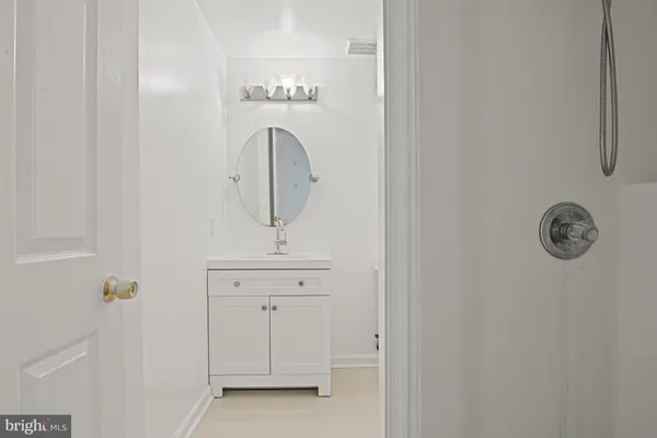 an empty room with an entryway