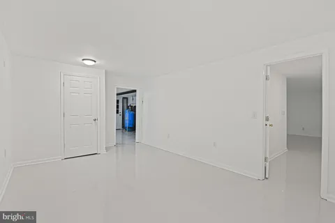 a view of a tennis court