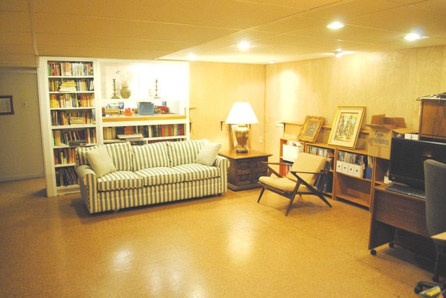 507 Ridge Road Highland Park, IL 60035 - Photo 17 of 20 a living room with furniture and a floor to ceiling window