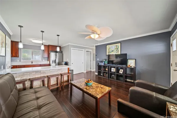 $1,250,000 | 53-227 Kamehameha Highway, Hauula, HI 96717