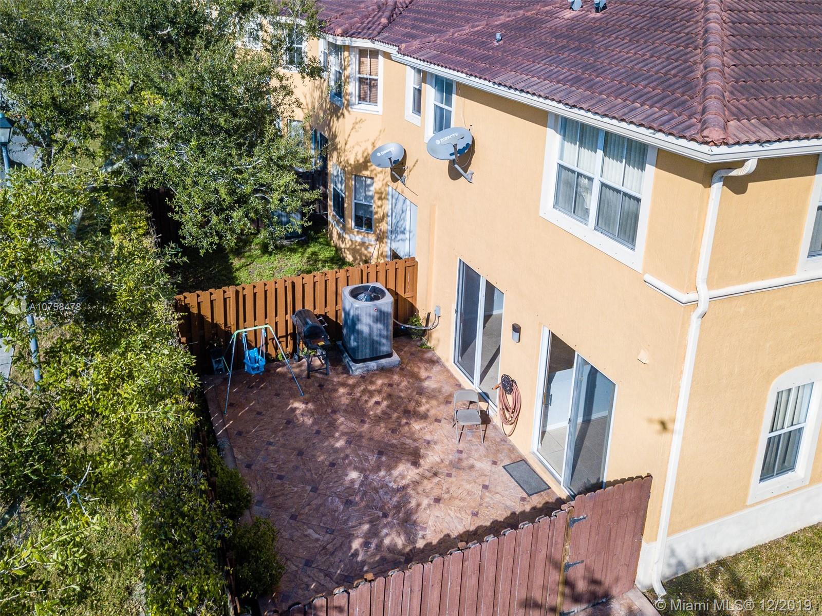8568 Southwest 166th Place Miami, FL 33193 - Photo 11 of 29