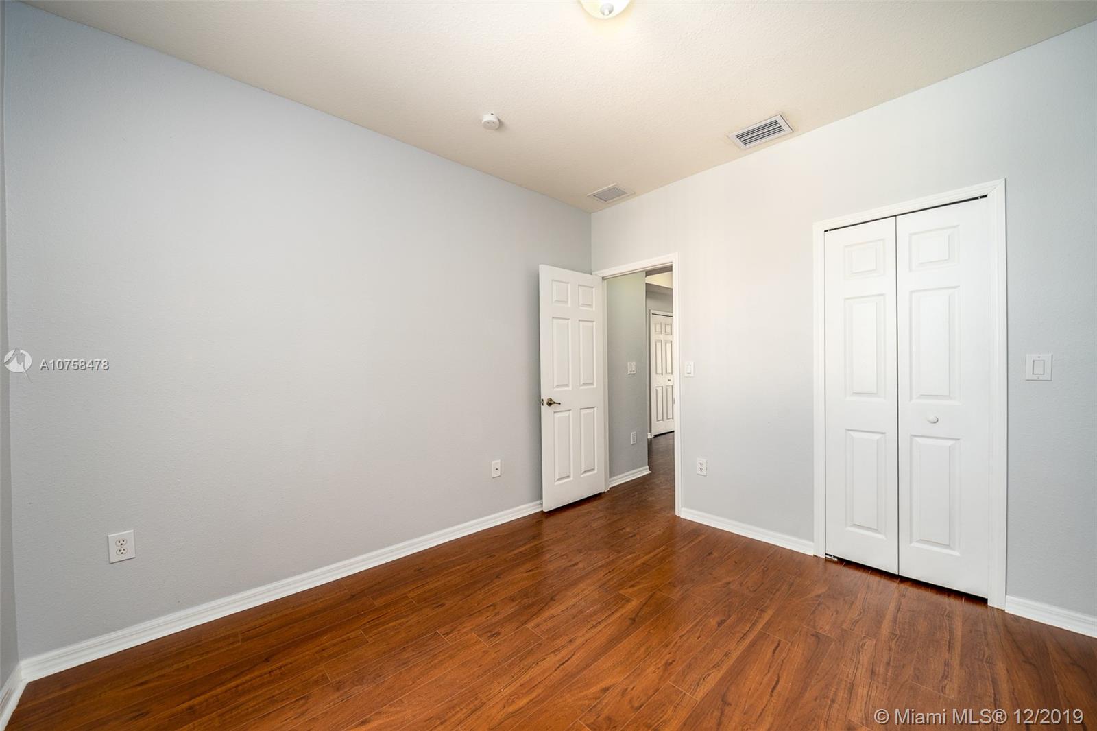 8568 Southwest 166th Place Miami, FL 33193 - Photo 26 of 29