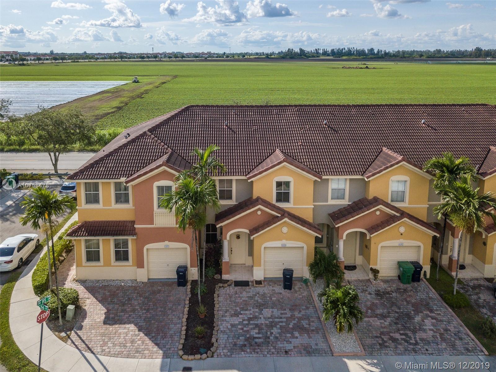 8568 Southwest 166th Place Miami, FL 33193 - Photo 4 of 29
