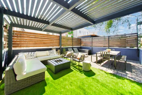 $649,000 | 879 North Marshfield Avenue, Unit 2, Chicago, IL 60622