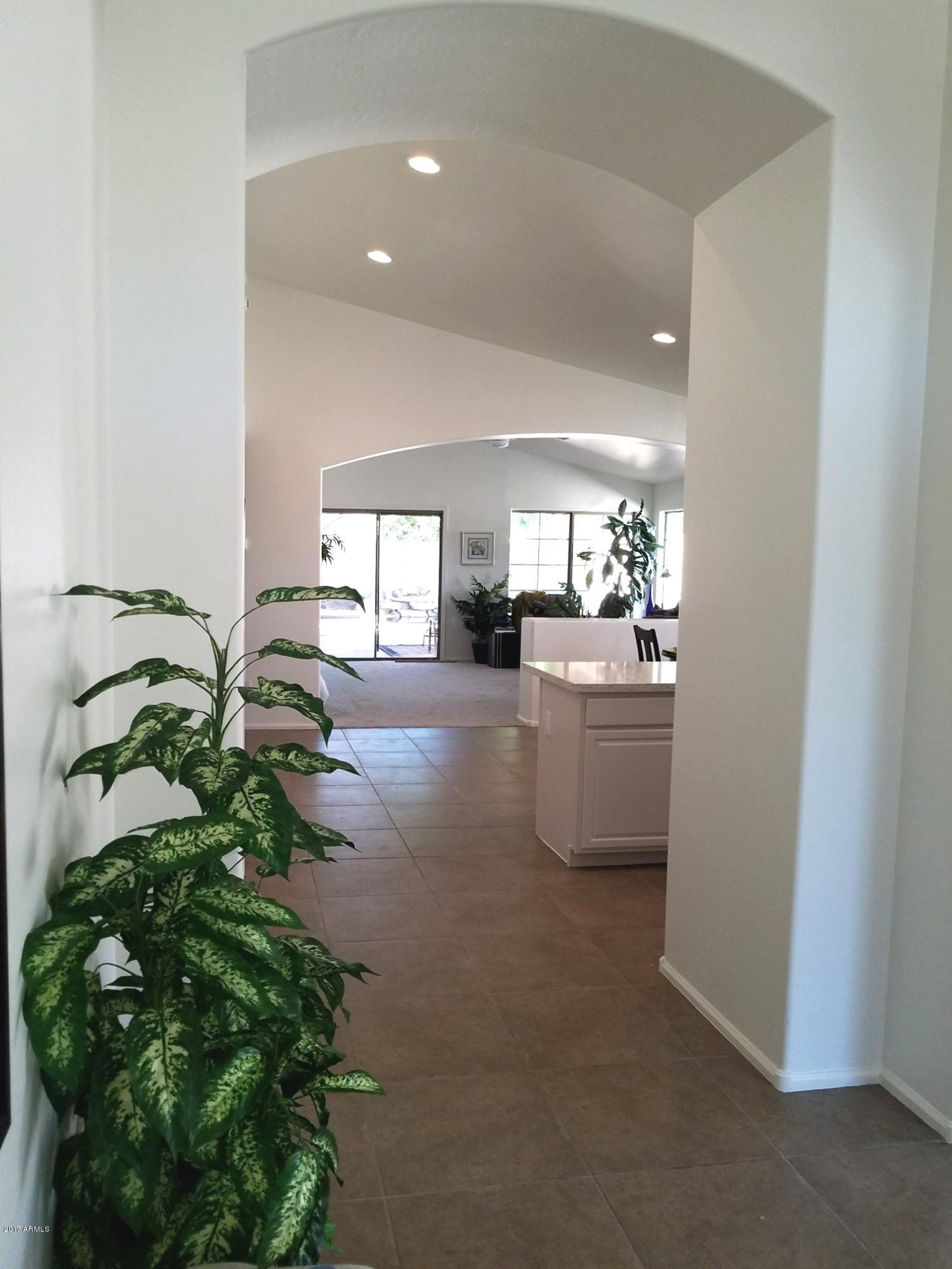 796 East Blue Ridge Way Chandler, AZ 85249 - Photo 11 of 30 Front Door Foyer