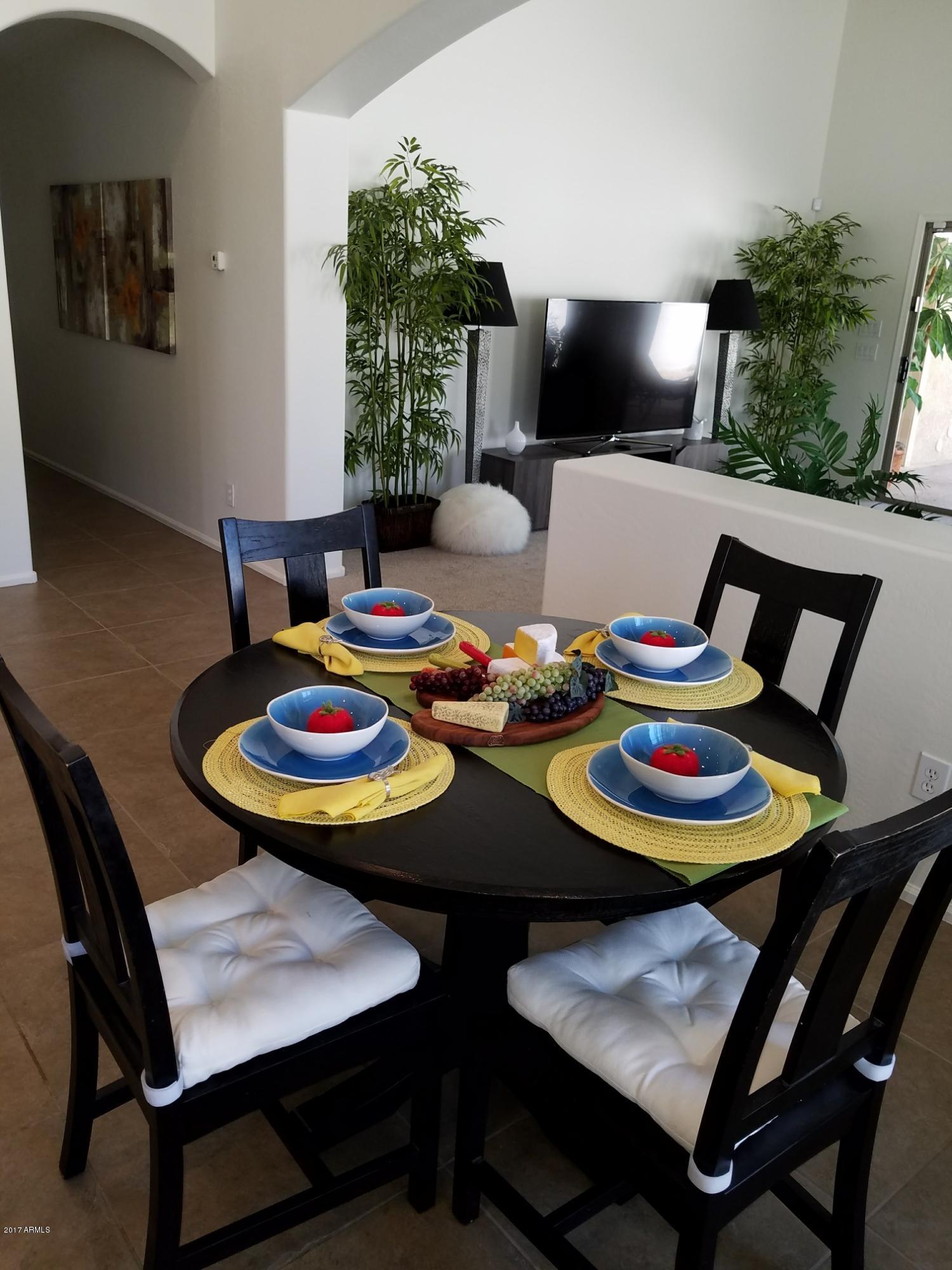 796 East Blue Ridge Way Chandler, AZ 85249 - Photo 4 of 30 Eat in Kitchen