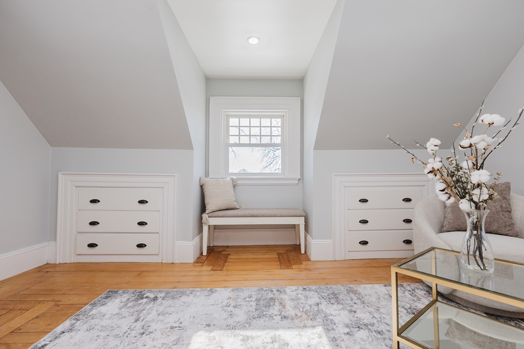 159 Washington Street, Unit 4 Newton, MA 02458 - Photo 17 of 41