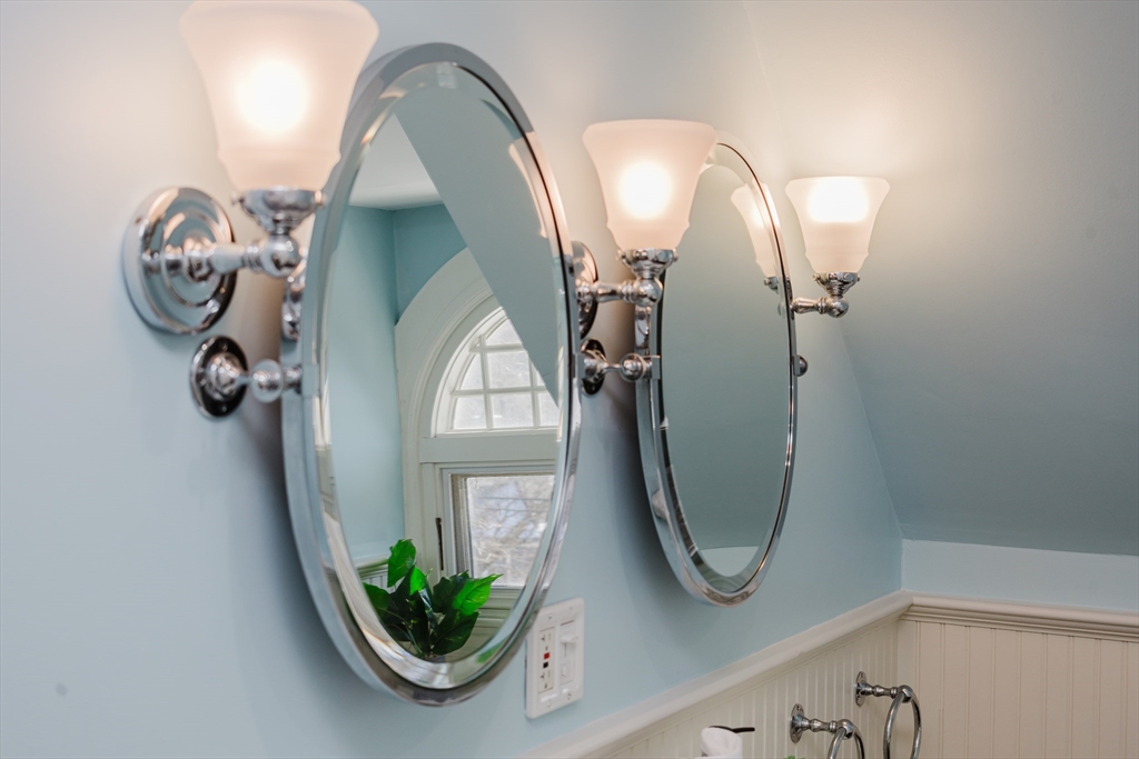 159 Washington Street, Unit 4 Newton, MA 02458 - Photo 41 of 41