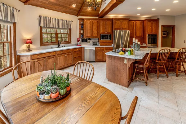 $1,399,900 | N27W5230 Hamilton Road, Cedarburg, WI 53012