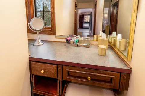 $1,379,900 | N27W5230 Hamilton Road, Cedarburg, WI 53012