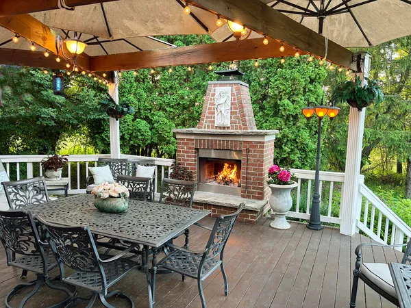 $1,399,900 | N27W5230 Hamilton Road, Cedarburg, WI 53012