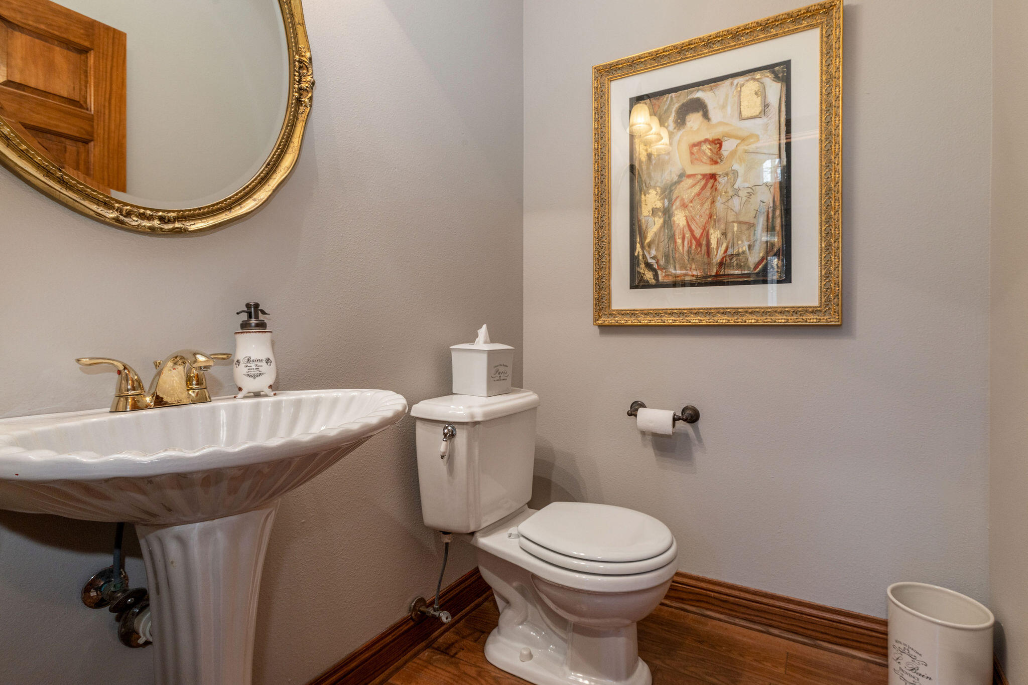 N27W5230 Hamilton Road Cedarburg, WI 53012 - Photo 8 of 50 Main Floor Powder Room