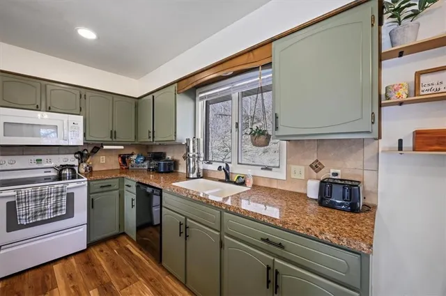 $289,900 | 1117 Julia Street, Atchison, KS 66002