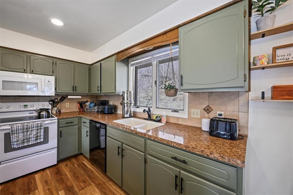 1117 Julia Street Atchison, KS 66002 - Photo 8 of 25