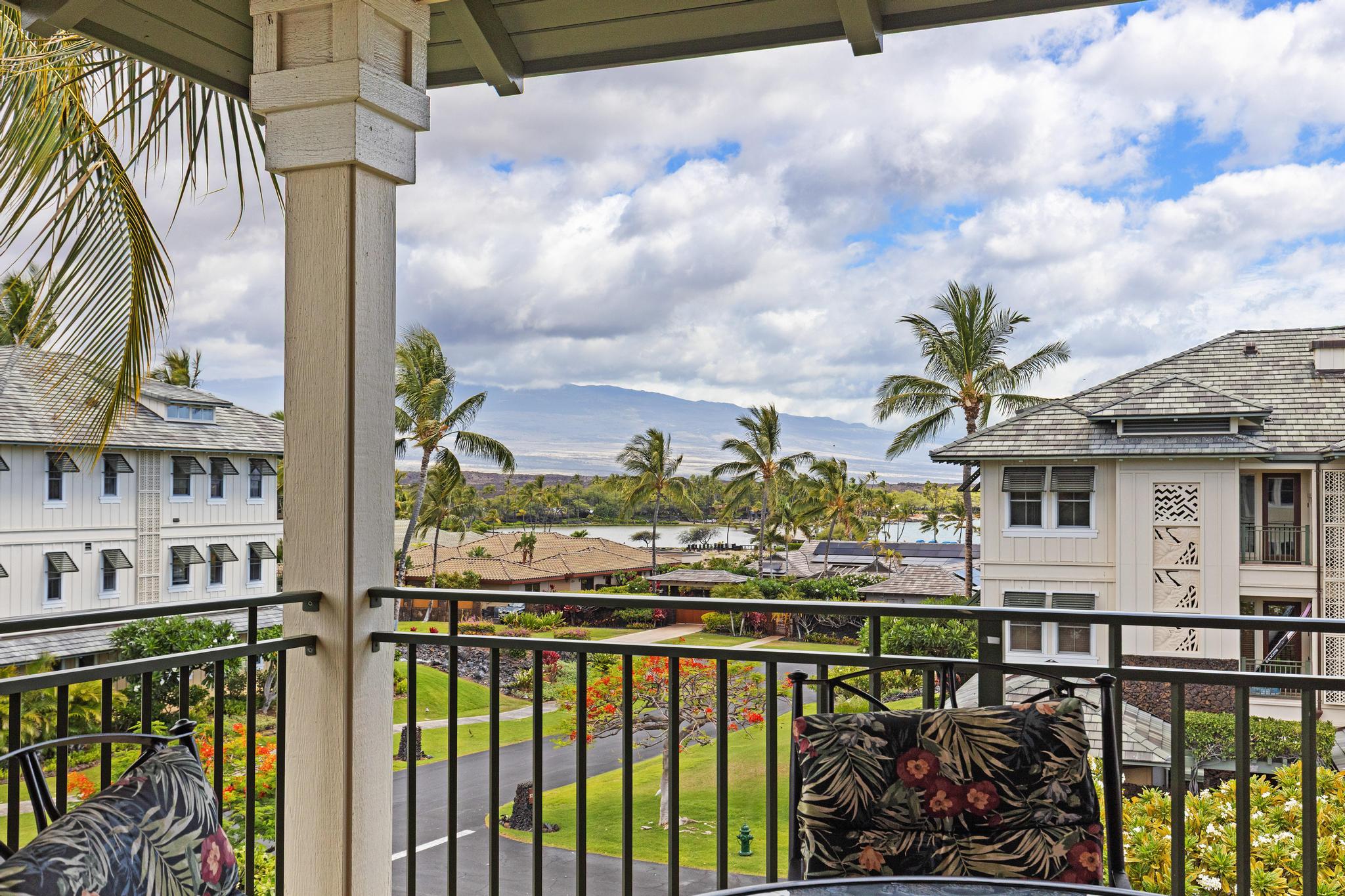 69-1000 Kolea Kai Circle, Unit 11C Waikoloa, HI 96738 - Photo 19 of 30 a view of a city from a balcony