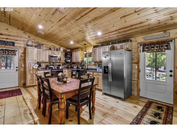 $469,999 | 11963 Beechwood Drive, La Pine, OR 97739