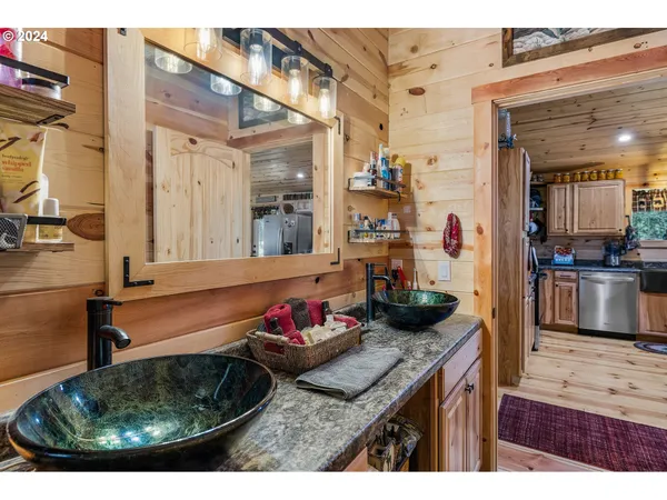 $469,999 | 11963 Beechwood Drive, La Pine, OR 97739