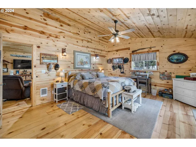 $469,999 | 11963 Beechwood Drive, La Pine, OR 97739