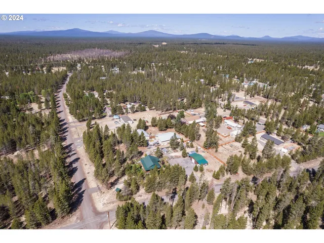 $469,999 | 11963 Beechwood Drive, La Pine, OR 97739