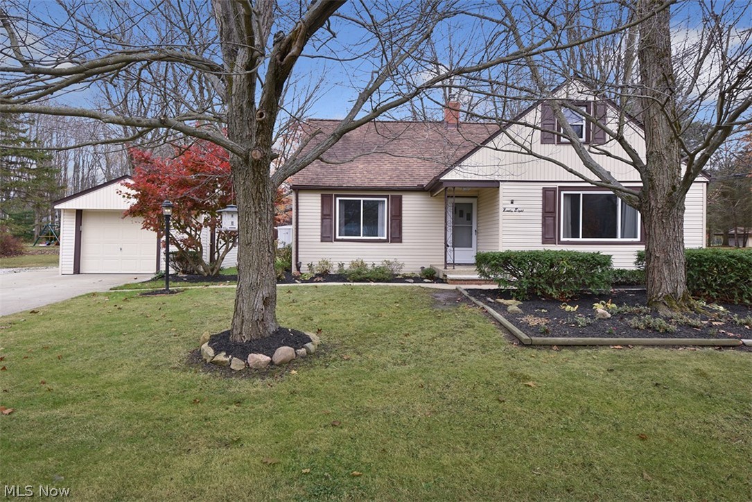 98 Laurel Road Chagrin Falls, OH 44022 - Photo 1 of 18
