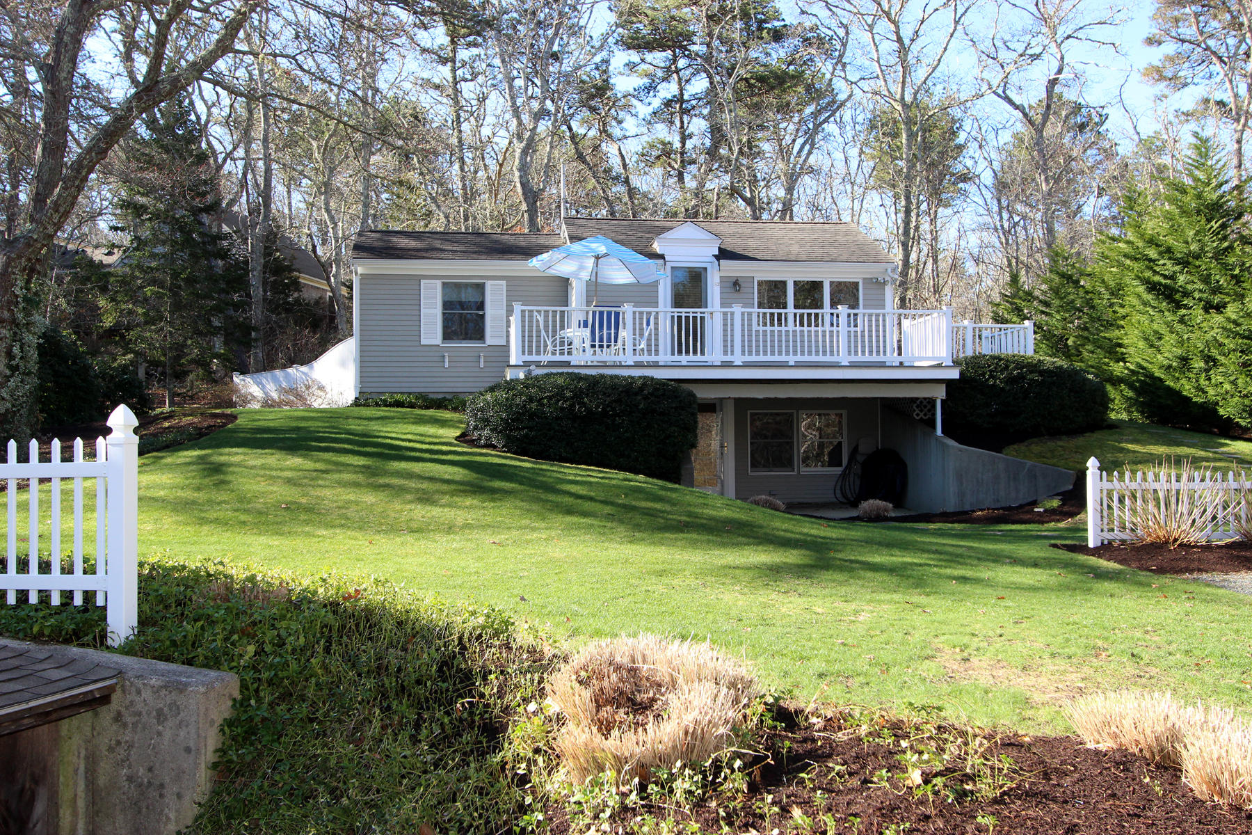 60 Bakers Pond Road Orleans, MA 02653 - Photo 4 of 54 THE COTTAGE #62