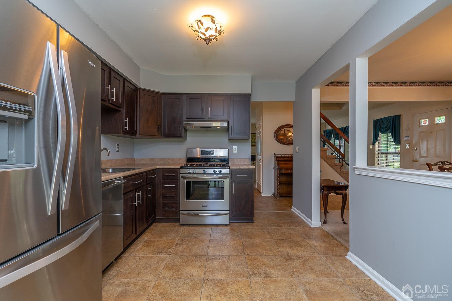 501 Maplecrest Road Edison, NJ 08820 - Photo 12 of 25 Gallery Image 12