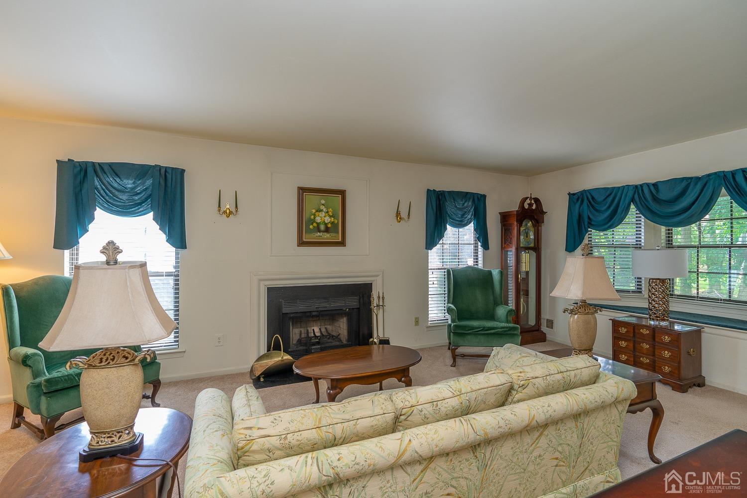 501 Maplecrest Road Edison, NJ 08820 - Photo 6 of 25 Gallery Image 6