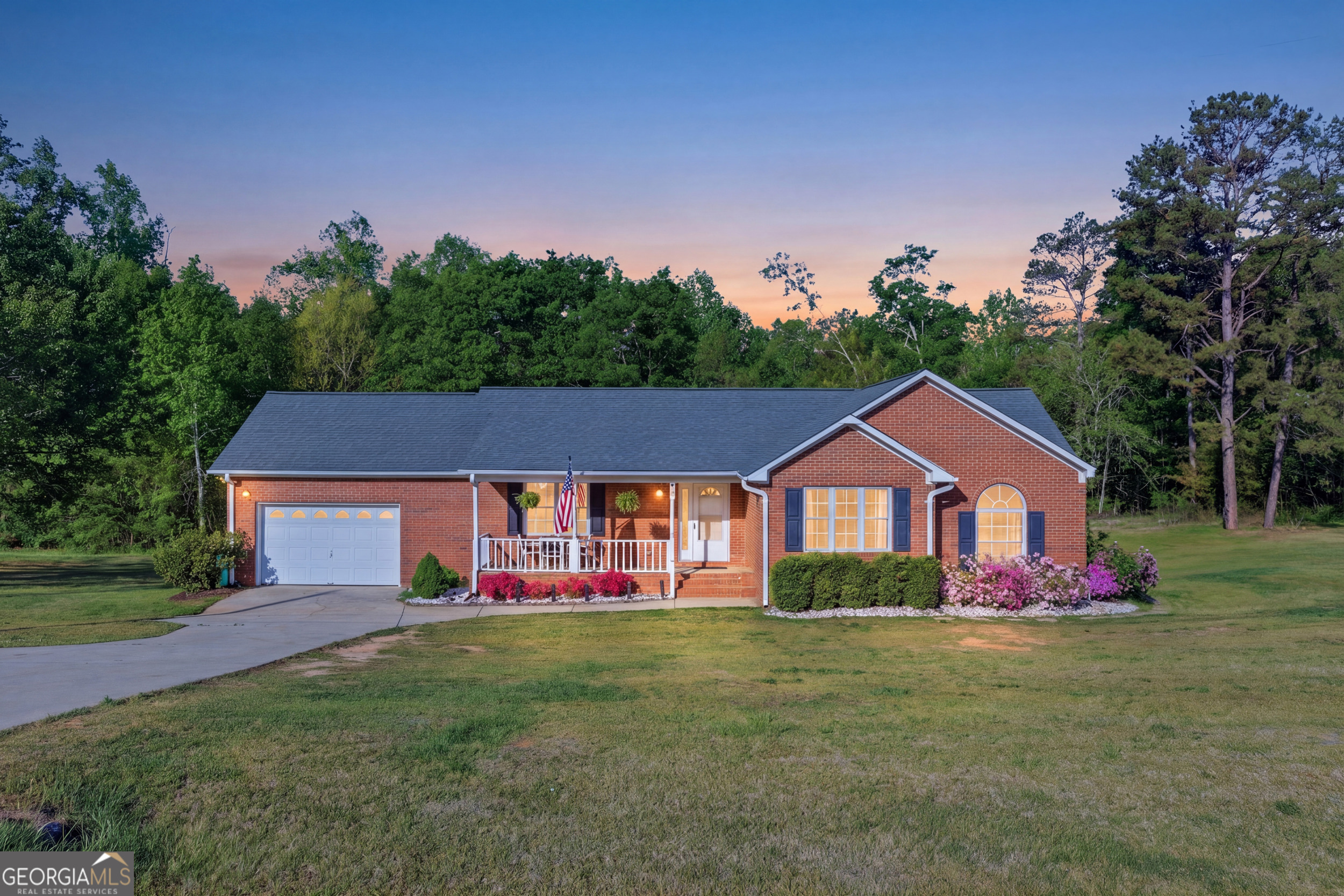 260 Brookhaven Circle Toccoa, GA 30577 - Photo 1 of 26 a front view of a house with garden