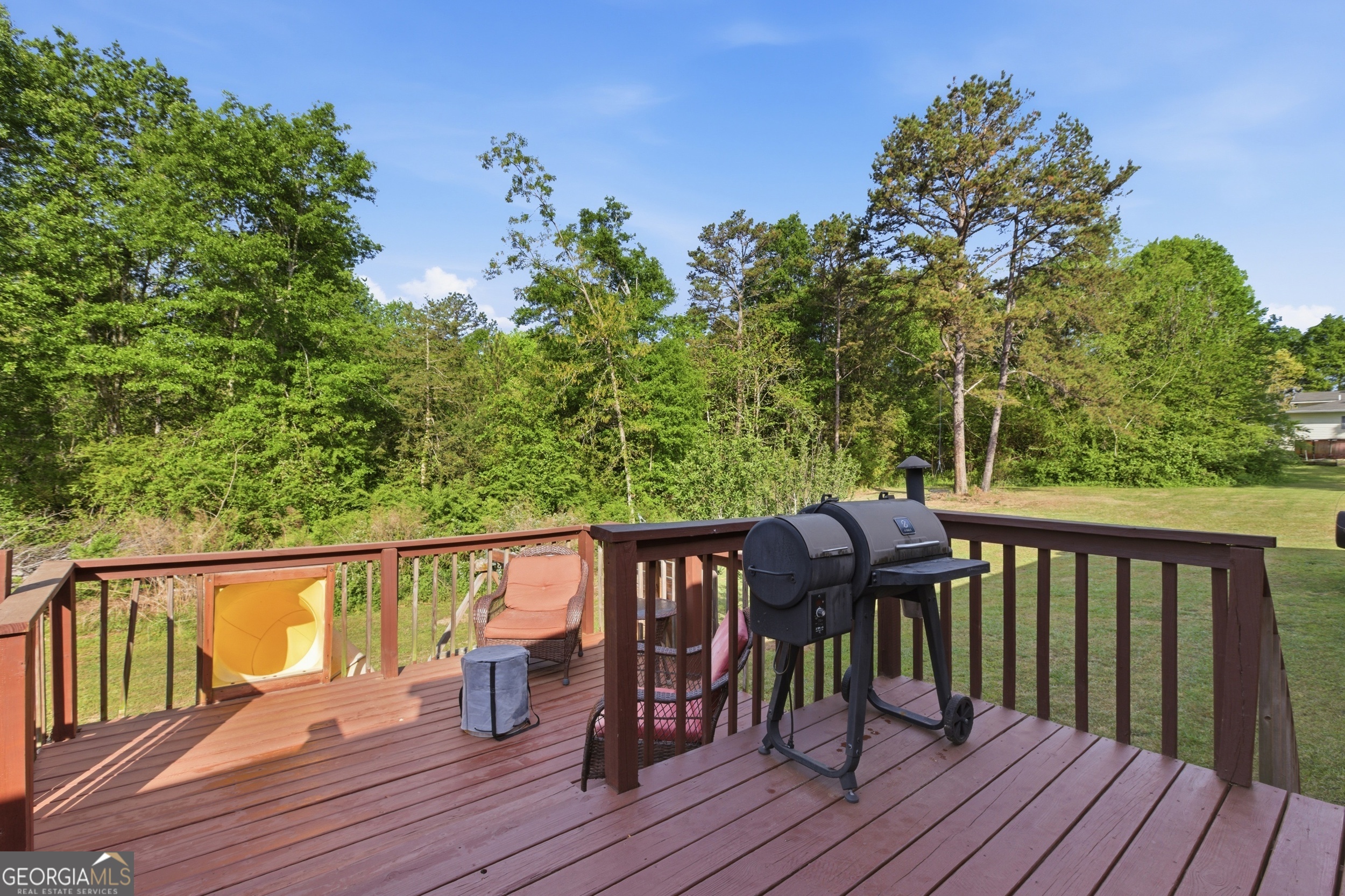 260 Brookhaven Circle Toccoa, GA 30577 - Photo 20 of 26 a view of wooden deck and a backyard