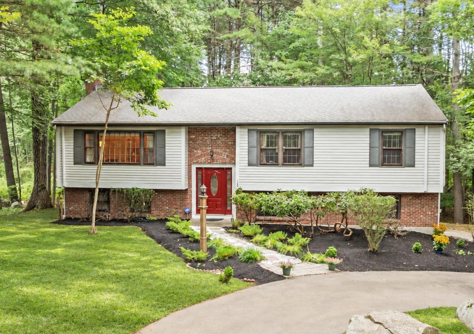 103 Hayward Road Acton, MA 01720 - Photo 1 of 31 Gallery Image 1
