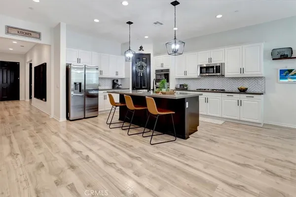 $899,999 | 2303 Nova Way, Corona, CA 92883