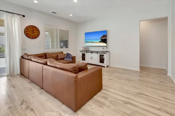 $899,999 | 2303 Nova Way, Corona, CA 92883