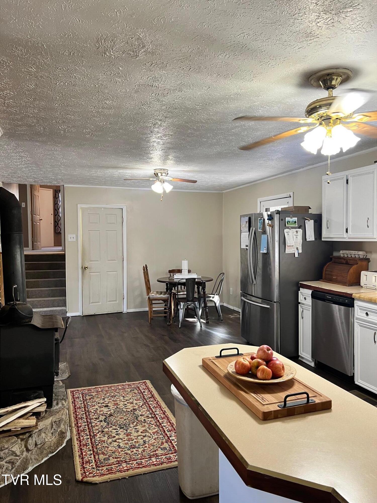345 Mt Wesley Road Telford, TN 37690 - Photo 11 of 39 Kitchen.Dining.Mount.Wesley