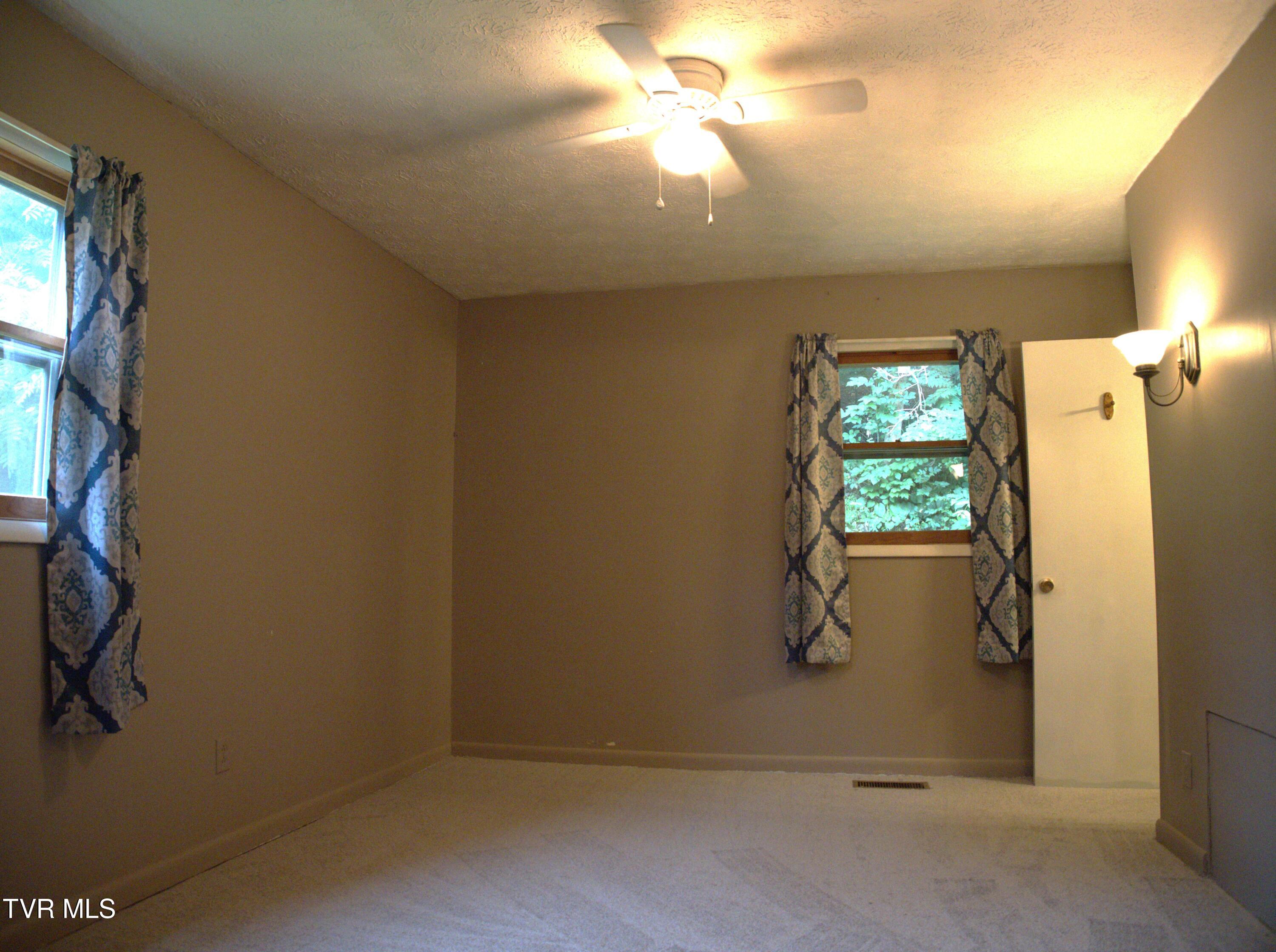 345 Mt Wesley Road Telford, TN 37690 - Photo 17 of 42 Primary Bed