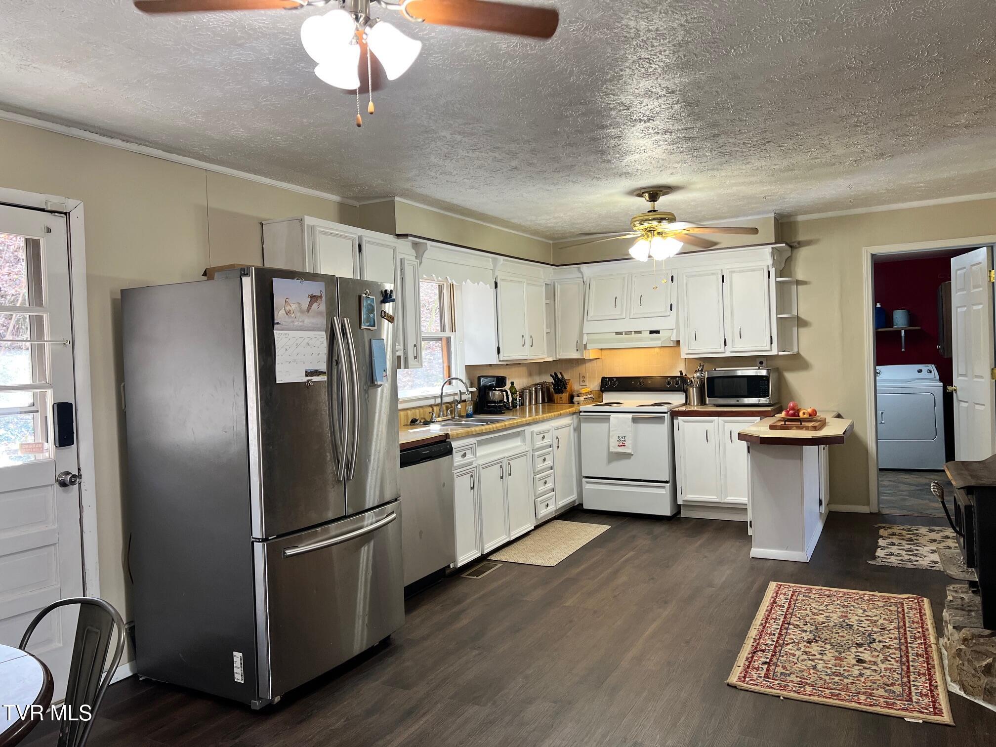 345 Mt Wesley Road Telford, TN 37690 - Photo 9 of 39 Kitchen.345MtWesley