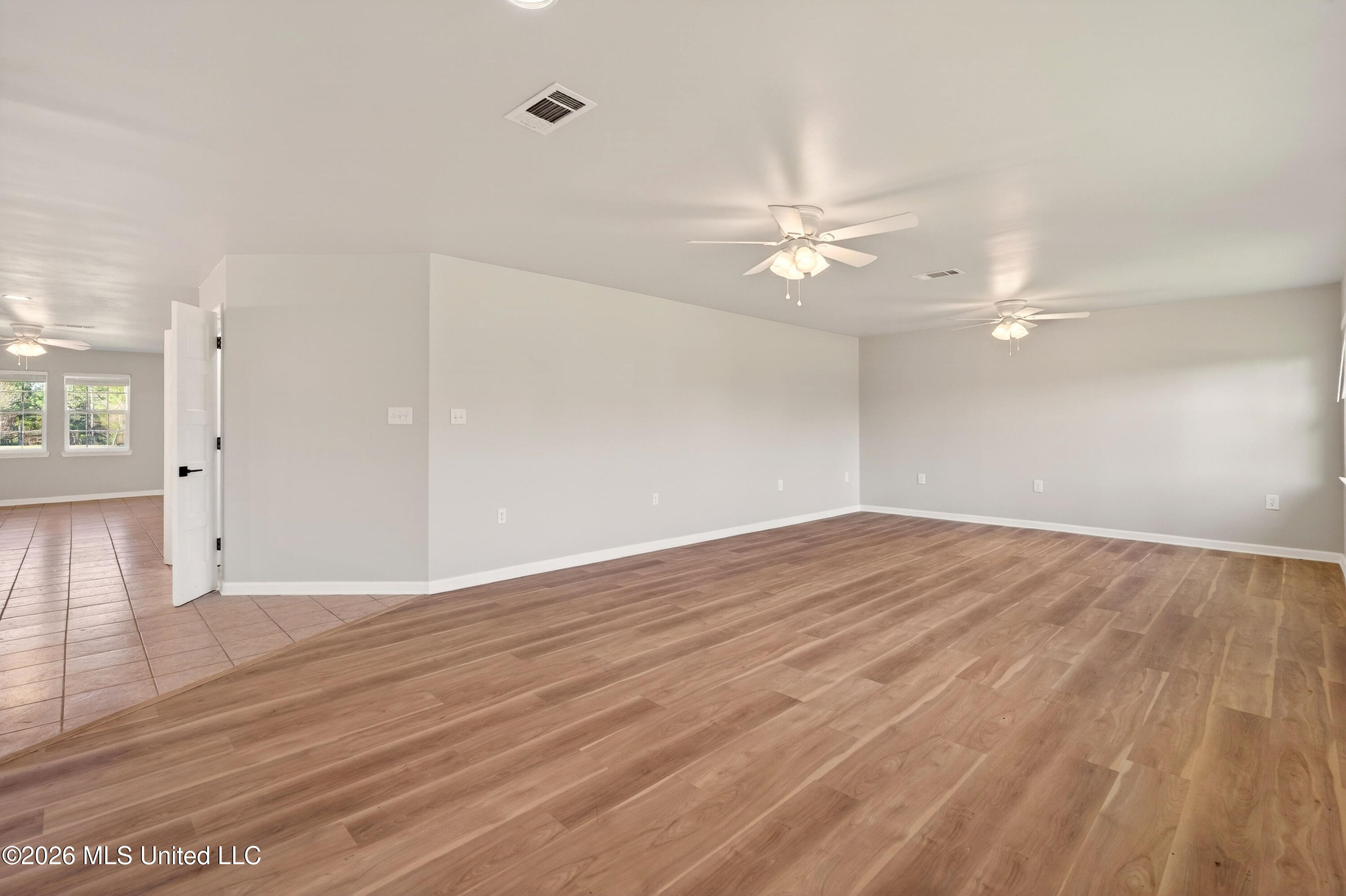1059 Thomas School Road Lumberton, MS 39455 - Photo 12 of 50 Livingroom2
